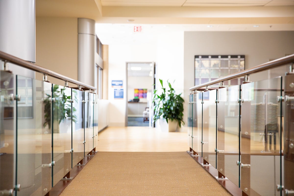 20180823_lombardicancercenter_buildinginterior-9549