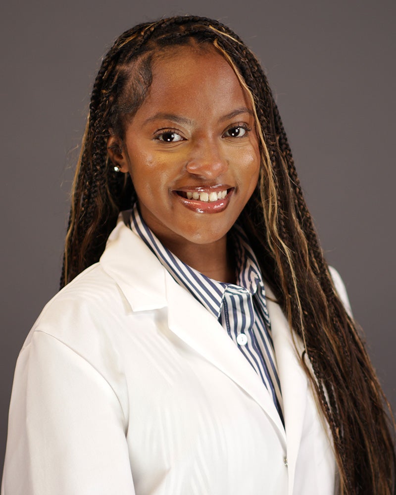 Saniya Lewis headshot